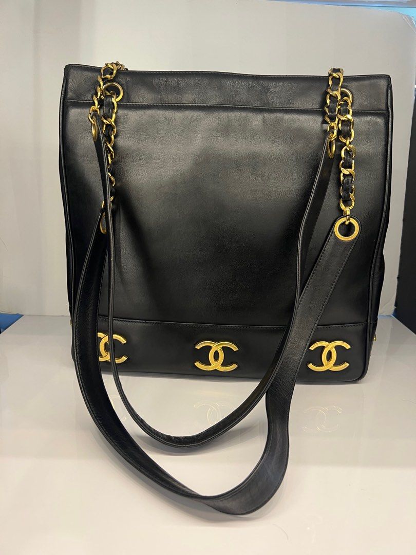 Chanel CC tote In black smooth calf, Luxury, Bags & Wallets on Carousell