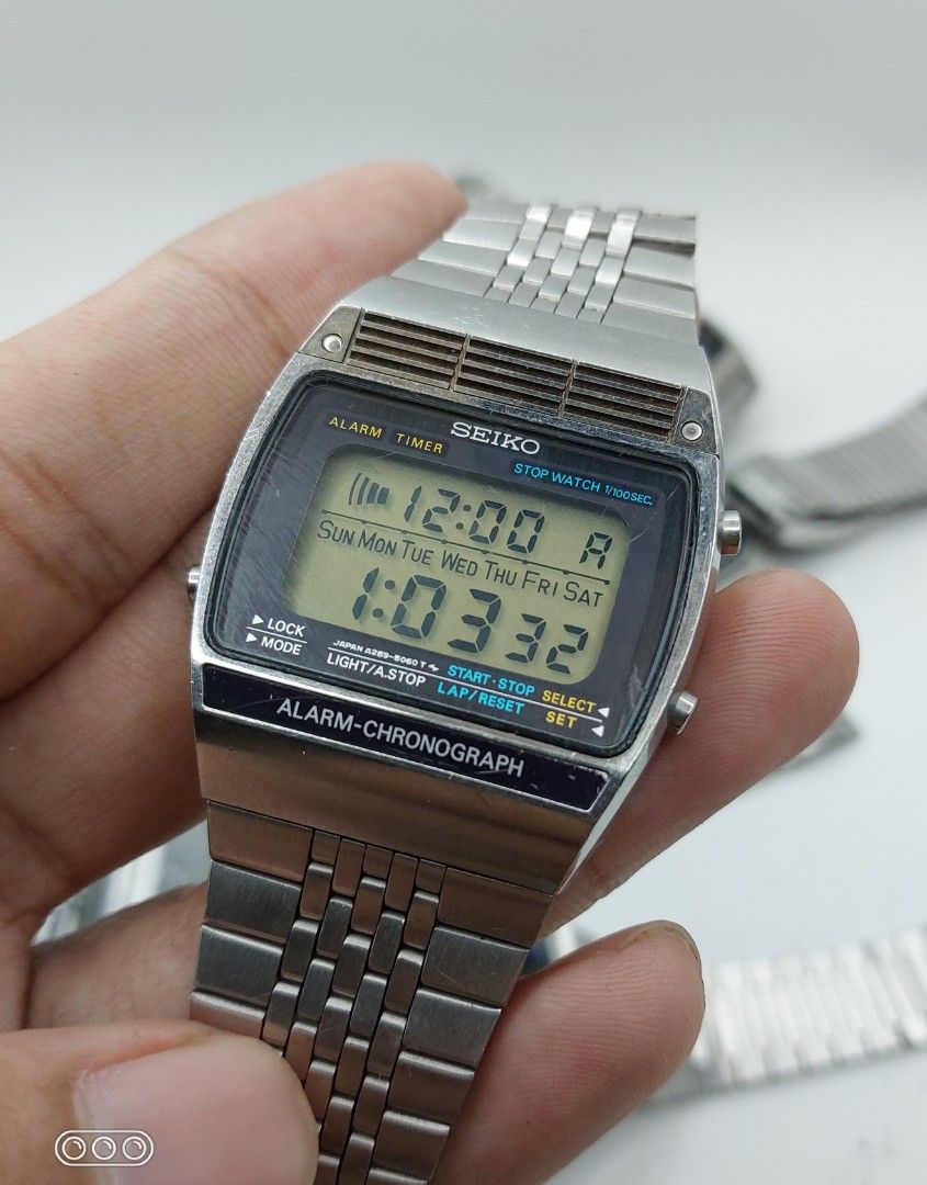 Vintage Seiko LCD A259-5070 1979