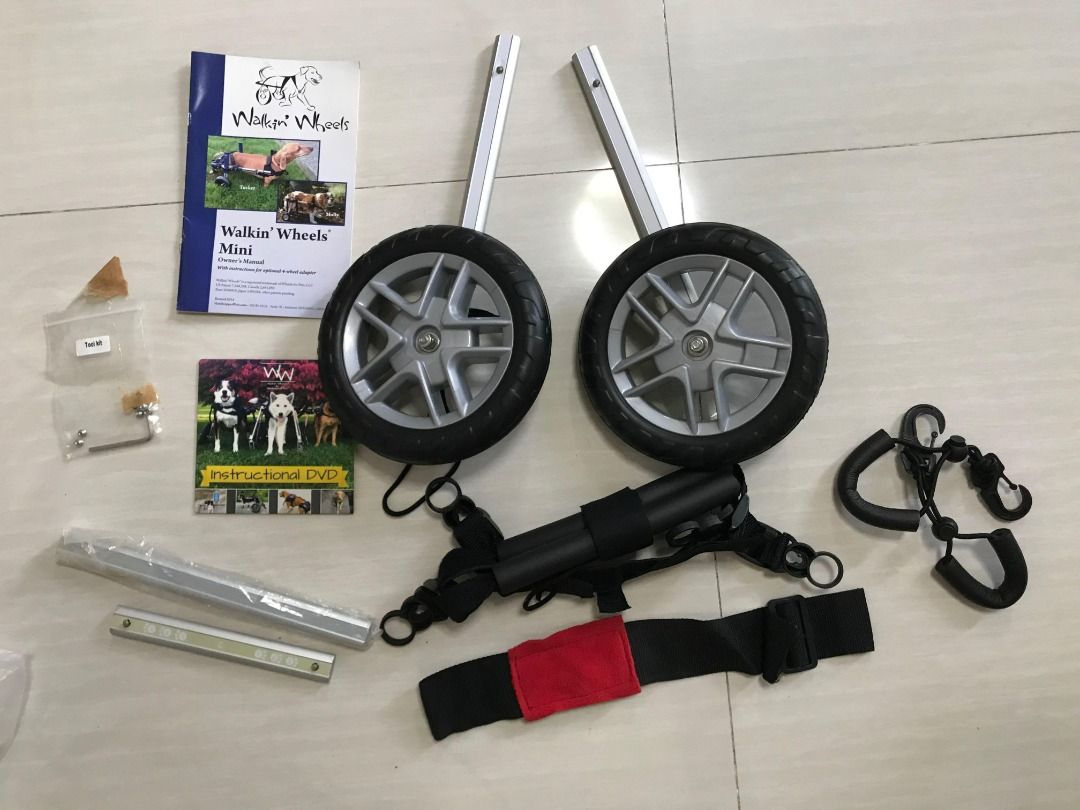 Walkin' Wheels Adjustable Wheelchair for Senior Pet Dog IVDD Walkin