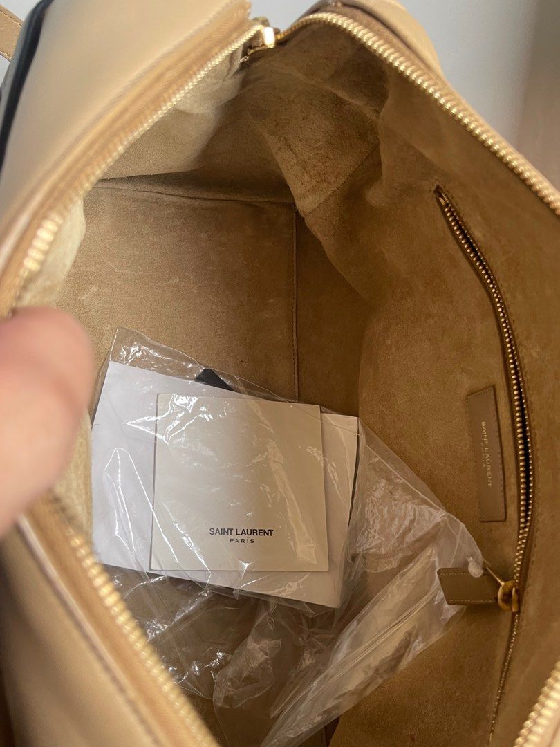 YSL Boston Bag 30 Two Tone, Two way (Category: Luxury Bags & Wallets) located in Manila. Submitted by VShoppeManila (Listing ID 1206702046, Image 3). Description: 💯 Guaranteed Authentic item Inclusions : dustbag and authenticity cards 📝No return, no exchange except when proven fake - money back guaranteed (proof from professional authenticators, such as entrupy, is required) 📝Open for authentication (shouldered by buyer) 📝 Set proper expectat