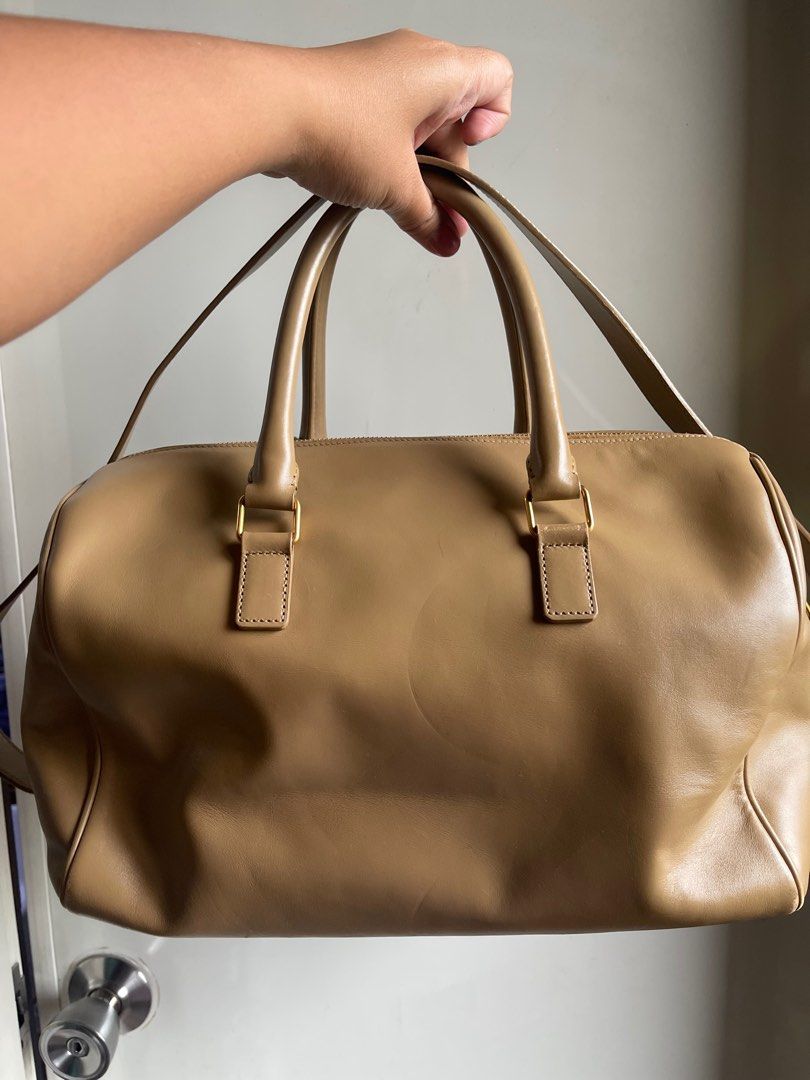 YSL Boston Bag 30 Two Tone, Two way (Category: Luxury Bags & Wallets) located in Manila. Submitted by VShoppeManila (Listing ID 1206702046, Image 2). Description: 💯 Guaranteed Authentic item Inclusions : dustbag and authenticity cards 📝No return, no exchange except when proven fake - money back guaranteed (proof from professional authenticators, such as entrupy, is required) 📝Open for authentication (shouldered by buyer) 📝 Set proper expectat