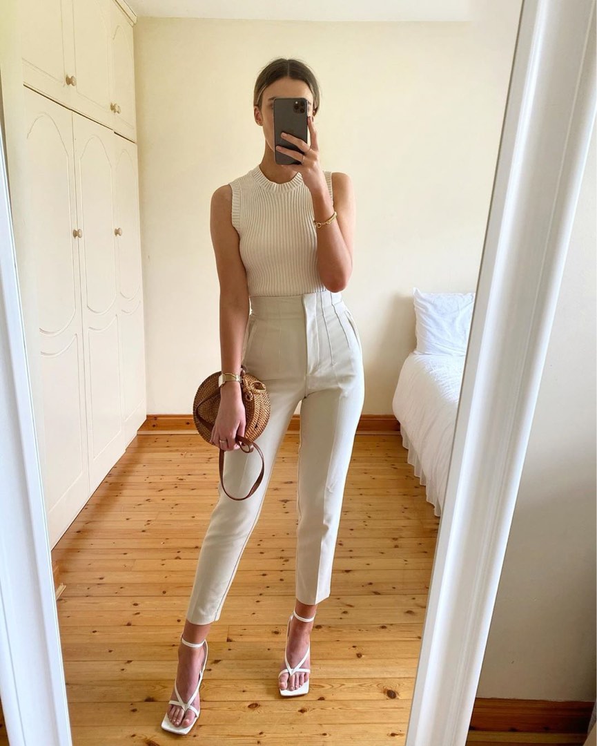ZARA HIGH-WAIST TROUSERS Pants in Oyster White, Women's Fashion