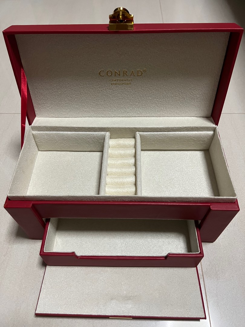 2021 Conrad mooncake box jewellery box, Women's Fashion, Jewelry ...