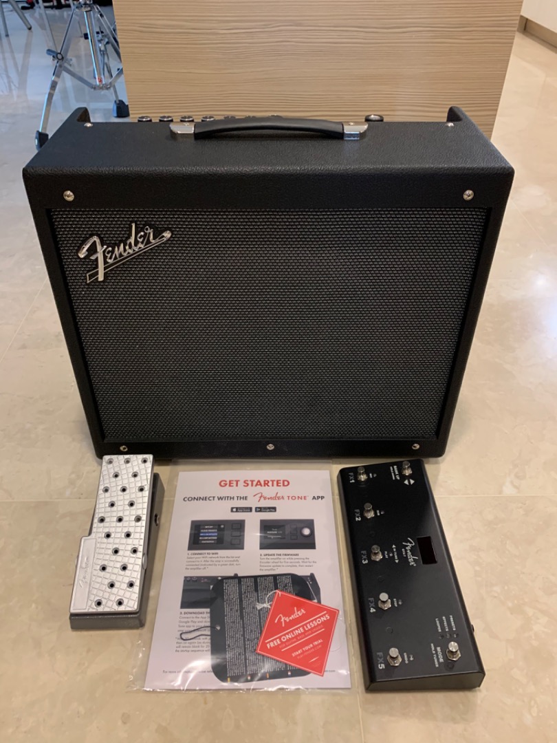 2022 Fender Mustang GTX100 Guitar Combo Amplifier, Footswitch, Exp