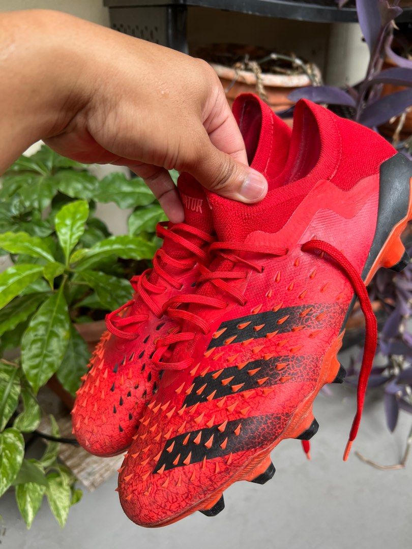 Adidas predator freak HG/AG, Men's Fashion, Footwear, Boots on Carousell