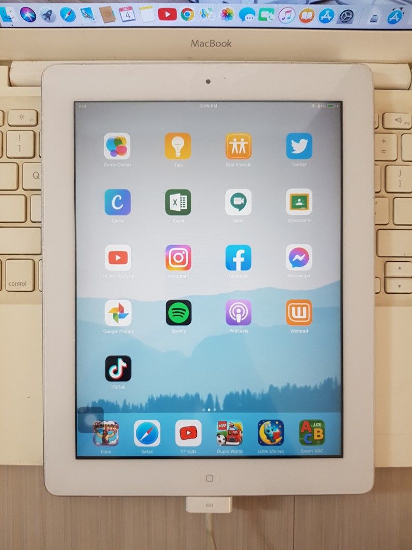 Apple iPad For Kids iPad 2nd Gen (Category: iPad) located in Cavite. Submitted by jmy826 (Listing ID 1200865556, Image 3). Description: Kids Apple iPad 2 Wifi Apple A5 Dual Core 16GB Internal 9.7-inch LED Backlit Display in White Bezel ₱3,700.0 Smooth as Brand New iPad "Pang early Christmas Gift" ==Brand New with box== Last 2pcs available. Last 2pcs available. Inclusion Pack, Box, power brick, data cable, iPad itself With pre-downloaded apps: HBO