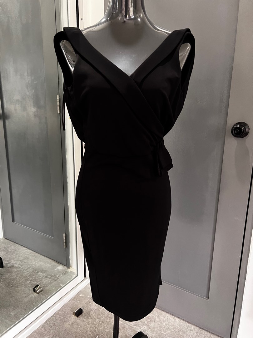 Authentic Armani Black Dress, Women's Fashion, Dresses & Sets, Dresses on  Carousell
