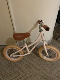 (Category: ) located in . Submitted by CccccY (Listing ID 1200939091, Image 1). Description: .