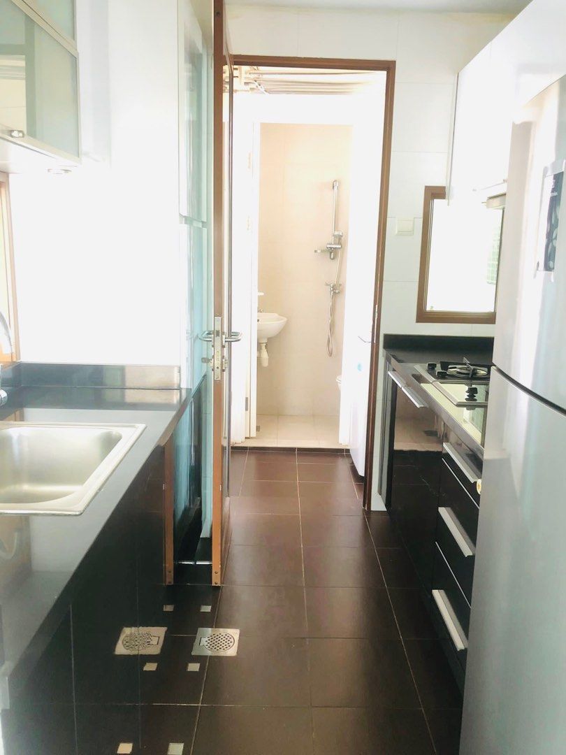 Bluwaters Cheap 1.3x Mil For A 3 Bedder Unit Along Seaside! As Gd As