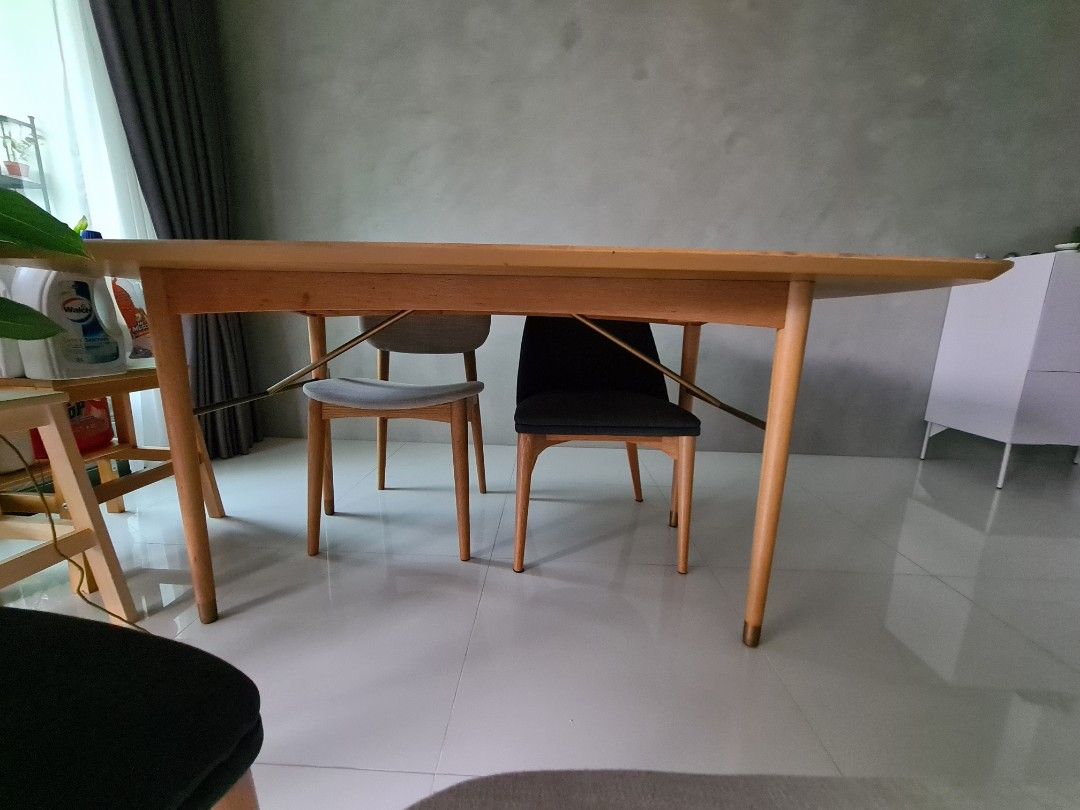 Castlery chelsea shop dining table