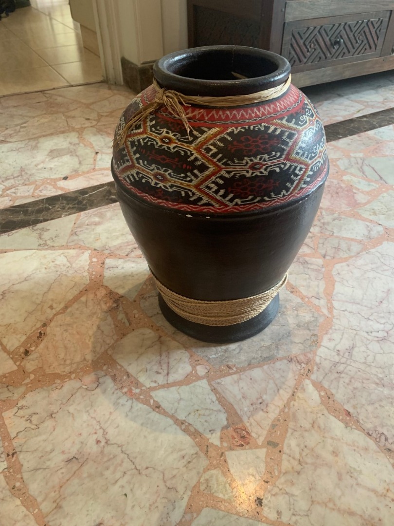 Ceramic vase from the Philippines, Furniture & Home Living, Home Decor