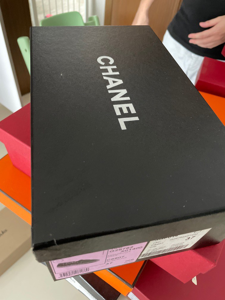 Chanel shoe box
