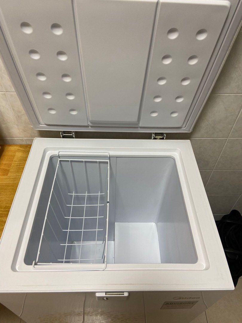 Chest Freezer Midea 99L, TV & Home Appliances, Kitchen Appliances