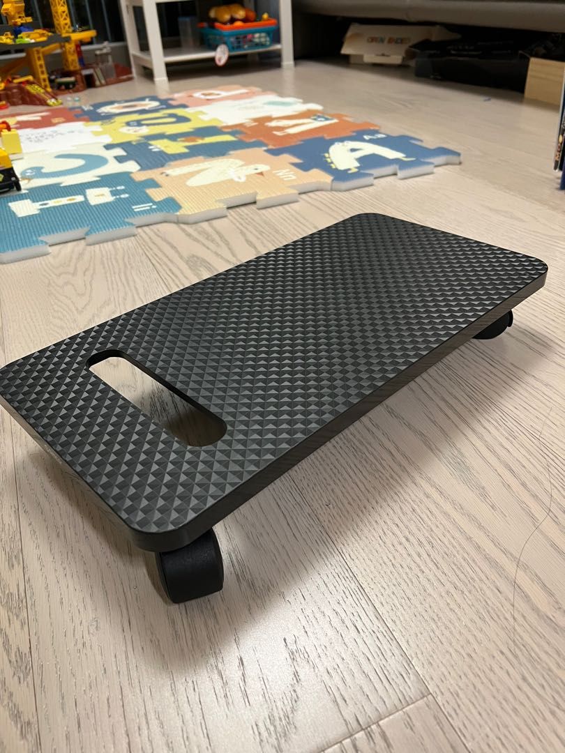 Computer & printer holder （分類：其他）位於 Hong Kong。 由 raymondysk 提交（商品編號 1200960514，圖片 3）。簡介： Computer & printer moveable holder (brand new) Bought a duplicate one accidentally. 100% new Can hold about 10-15kg. Trade in Lohas Park。
