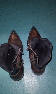 Cowboy boots for men