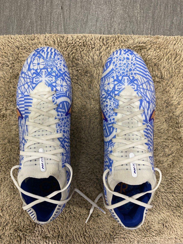 size 1 cr7 football boots