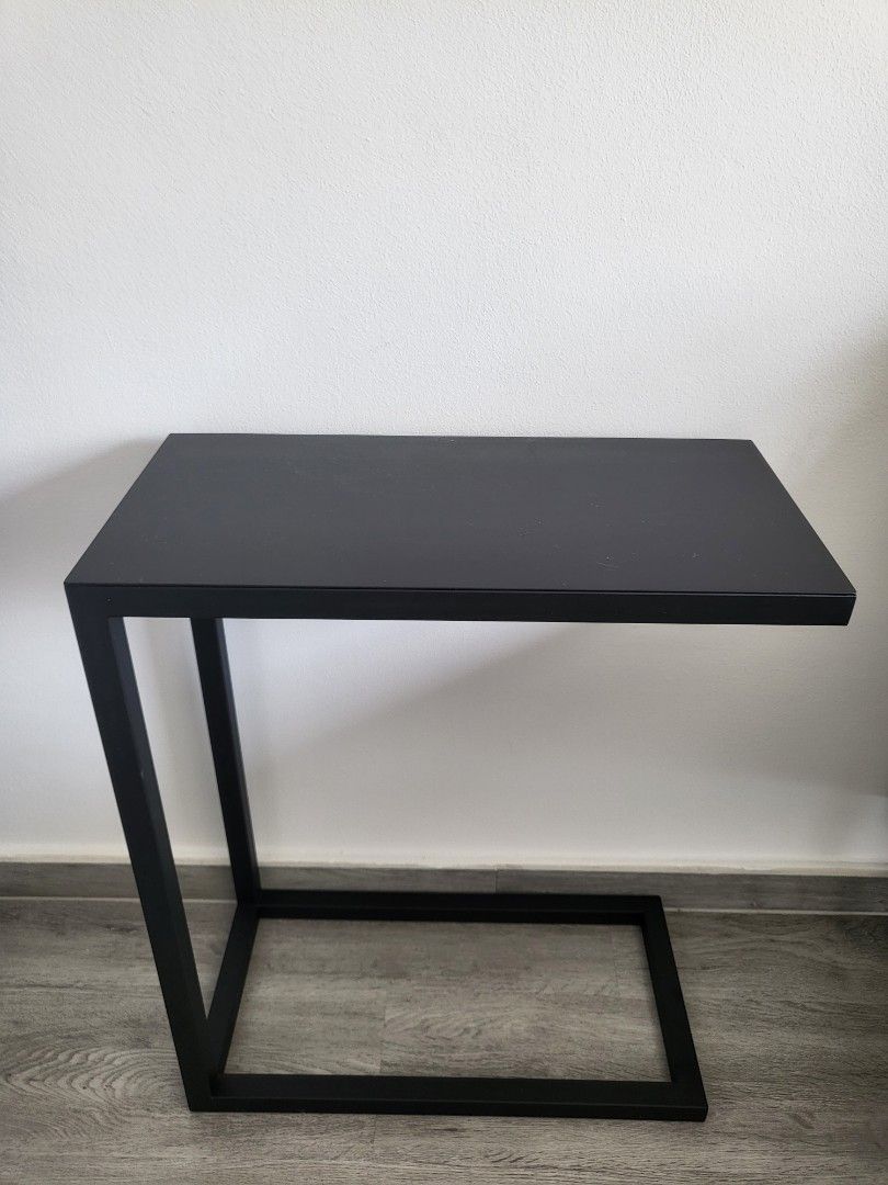 Crate Barrel Avenue Black C Table