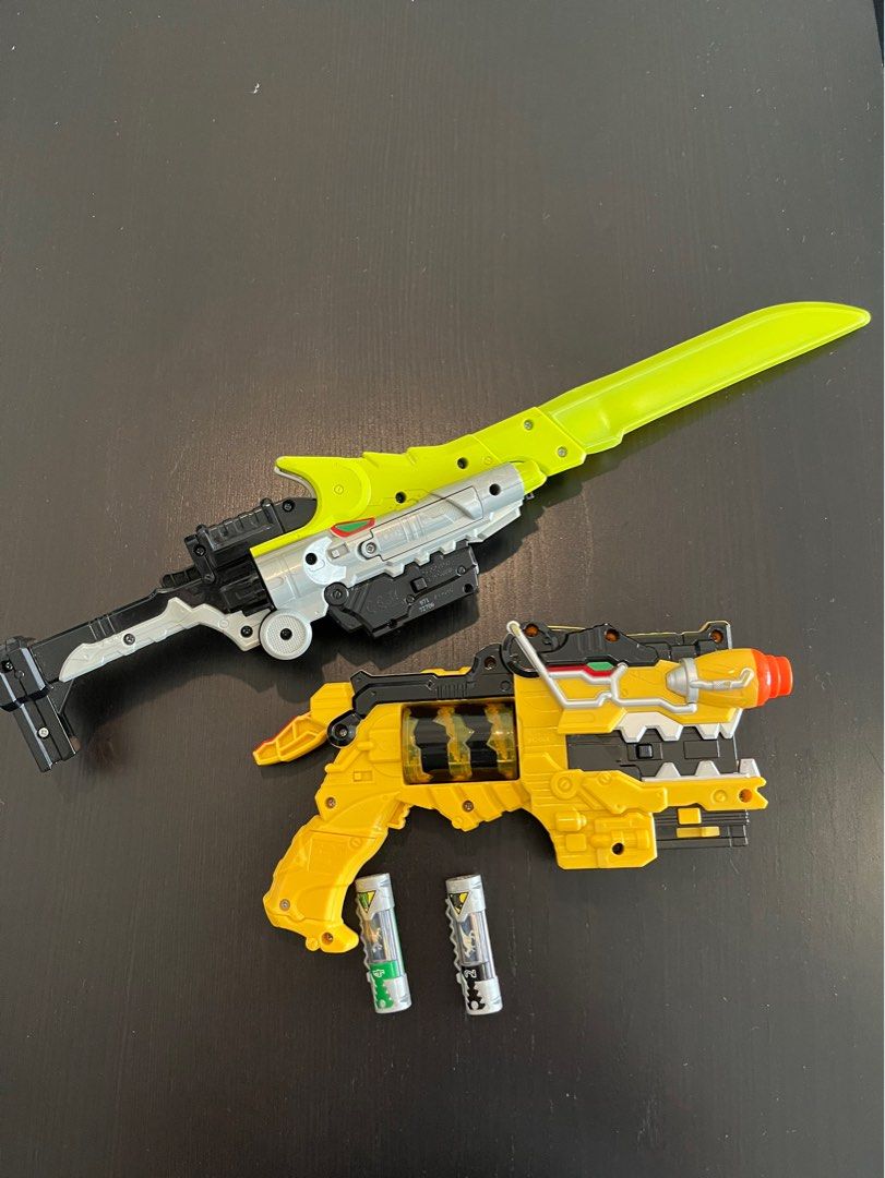 Dino charge morpher blaster top