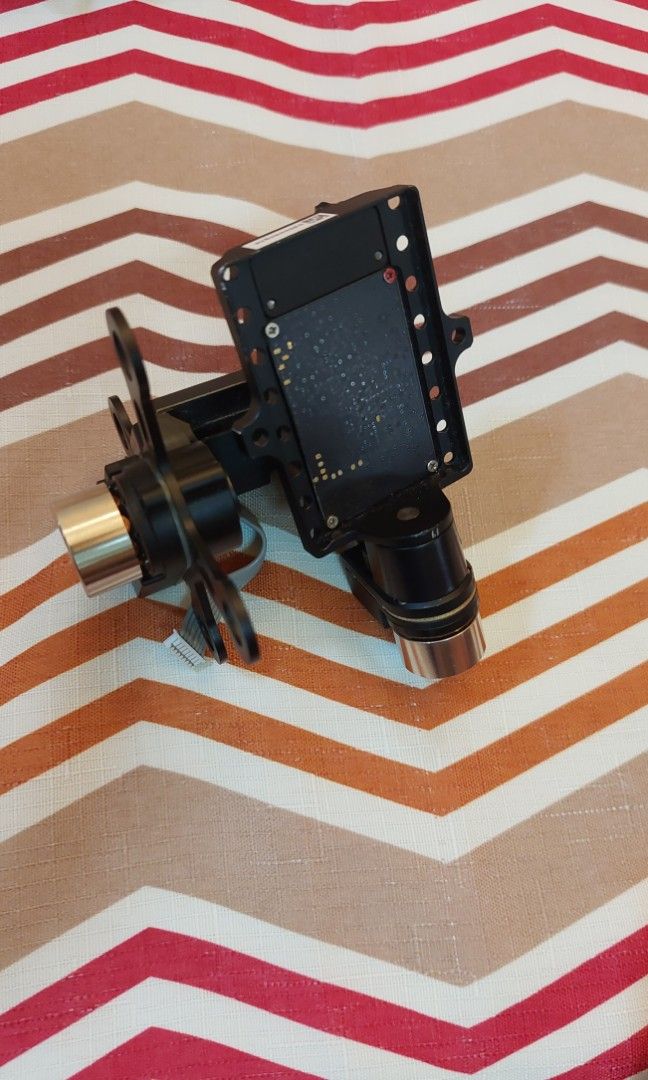 Dji phantom 2 parts (Category: Drones) located in Manila. Submitted by anything.that.flies (Listing ID 1200827958, Image 1). Description: gimbal with tear on flex cable going to hero 3 or 4. dji btu bluetooth for those who need parts. be posting other stuff also. thanks.