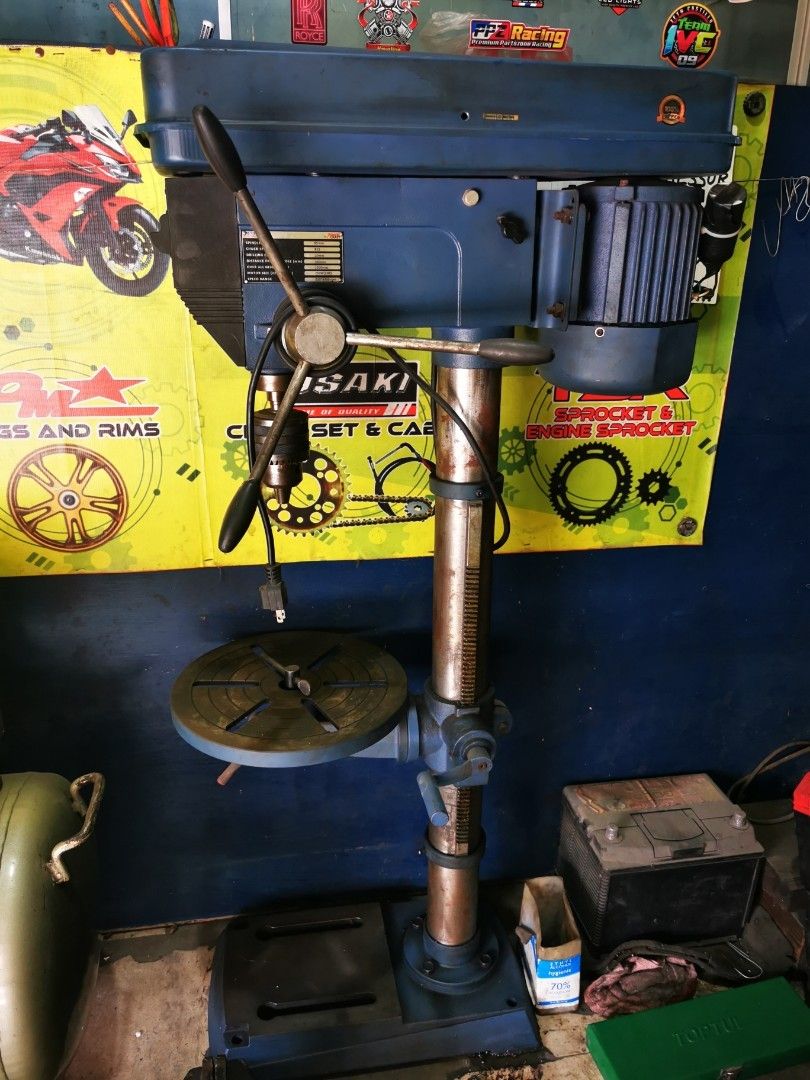 dual vespa compressor with bench drill and bench vise, Commercial ...