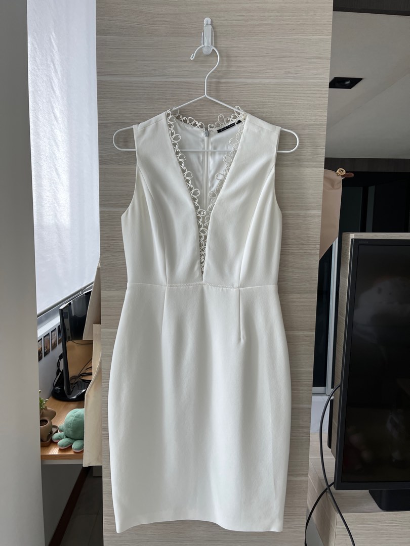 Tahari sales white dress