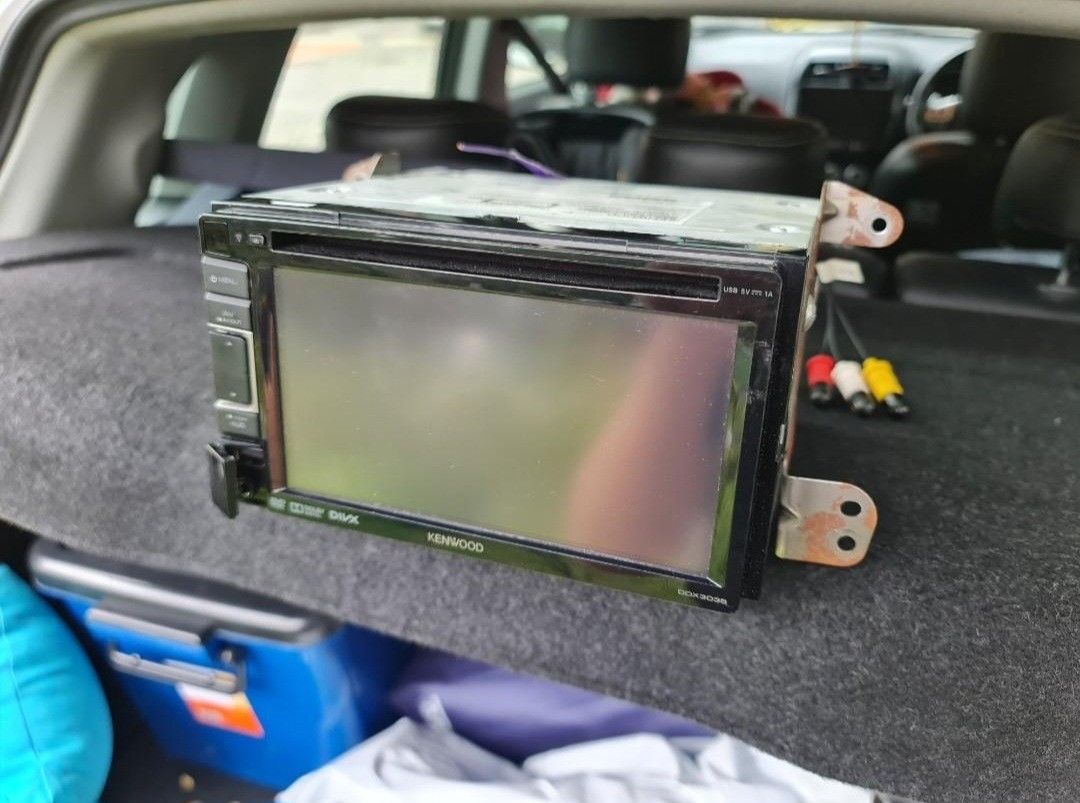 Faulty Kenwood DDX3035 Head Unit, Auto Accessories on Carousell