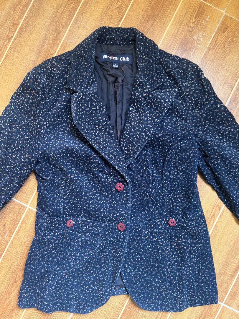 Floral coat (Category: Coats, Jackets and Outerwear) located in Quezon City. Submitted by denclothes (Listing ID 1200851655, Image 2). Description: Rfs: outgrown size .