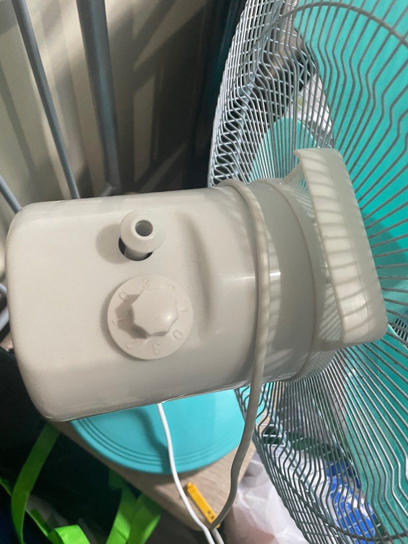 Fujidenzo fan, Furniture & Home Living, Lighting & Fans, Fans on Carousell