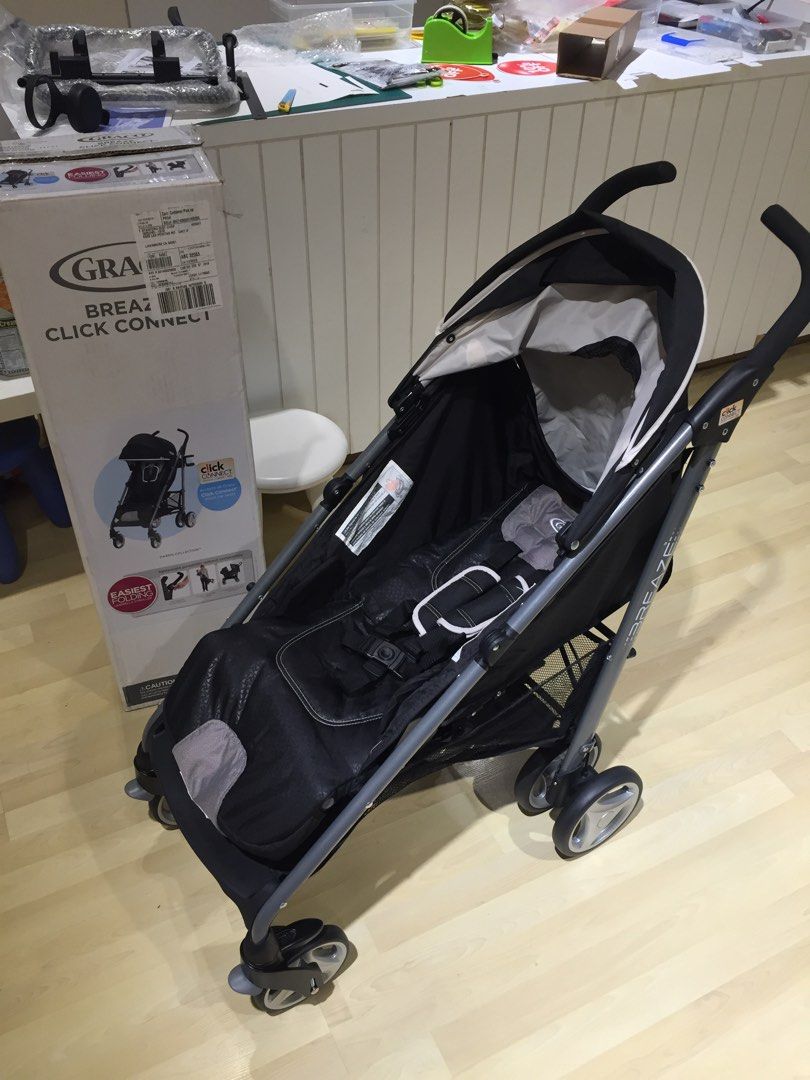 Graco Breaze lightweight stroller Babies Kids Going Out
