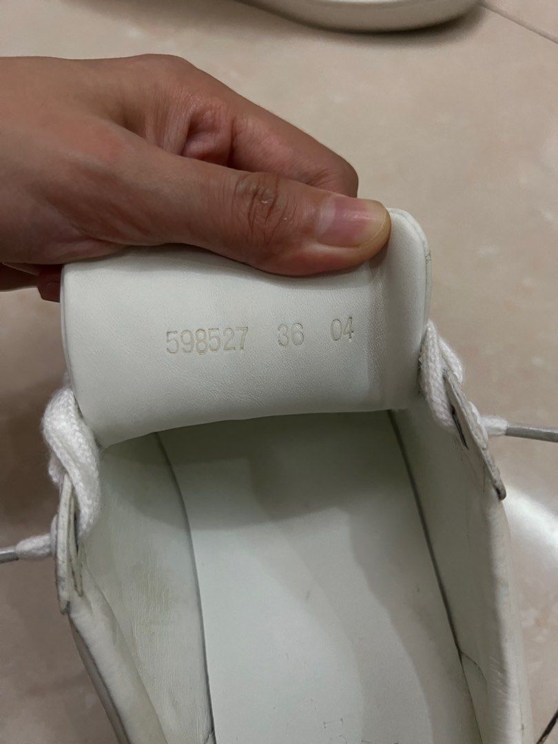 Gucci sneakers (Category: Sneakers) located in Quezon City. Submitted by stuffandmoreee (Listing ID 1200843213, Image 2). Description: Super fresh Authentic With box.