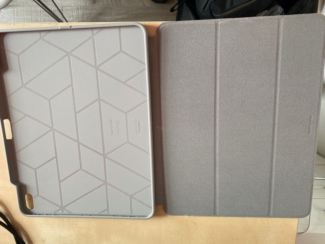 ipad case （分類：平板電腦 - iPad）位於 Hong Kong。 由 skyreuse 提交（商品編號 1200826787，圖片 2）。簡介： 2018 3rd gen ipad case 12.9”。
