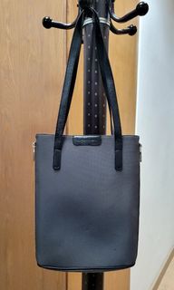 (Category: ) located in . Submitted by Miscellany.Preloved (Listing ID 1200995719, Image 1). Description: .
