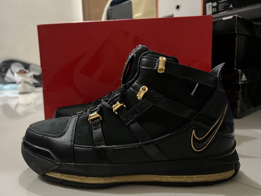 Lebron 3 online black and gold