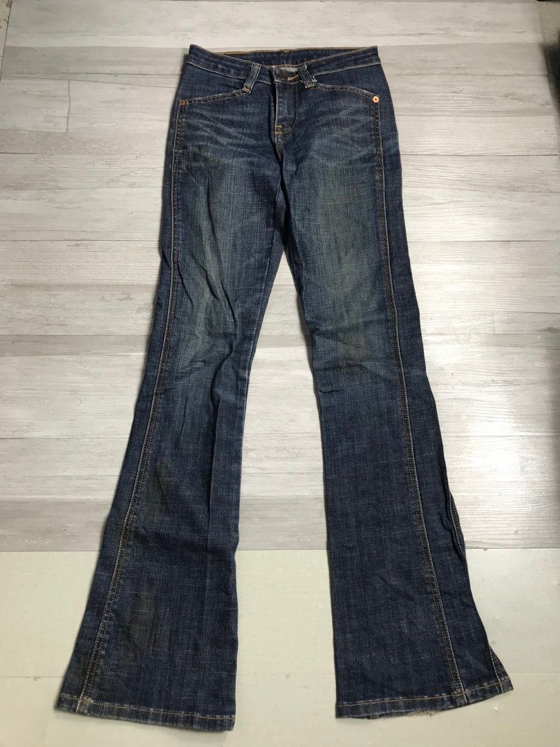 Levis jeans size 26 labuh 39 levis, Women's Fashion, Bottoms, Jeans &  Leggings on Carousell