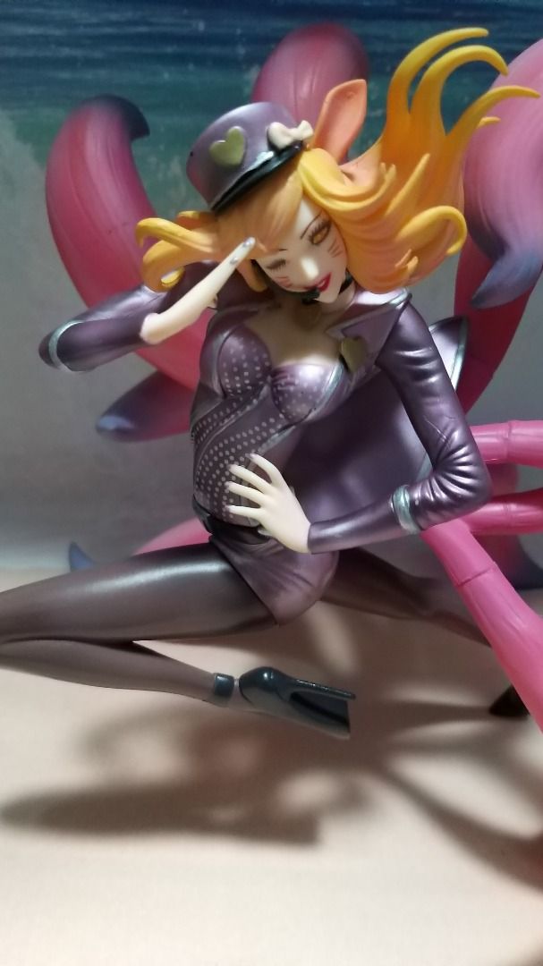 超低價轉讓英雄聯盟LOL 阿狸大figure 模型公仔, 興趣及遊戲, 玩具