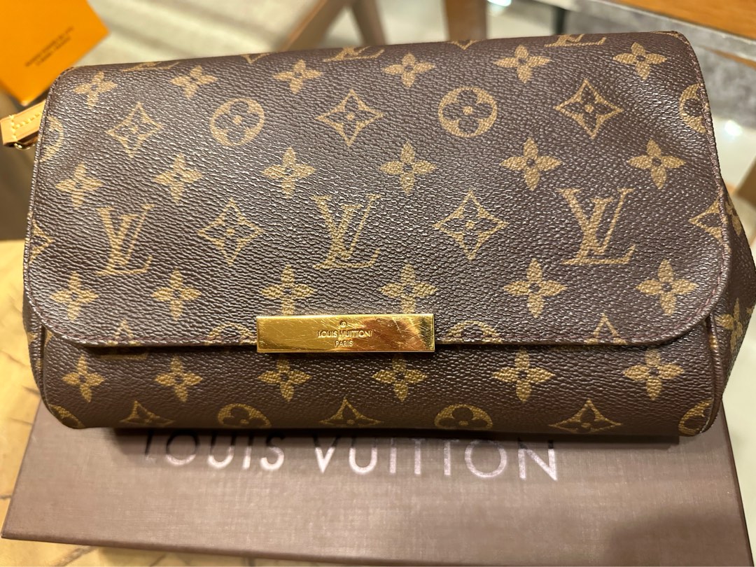 Louis Vuitton Favorite MM Monogram with additional strap  THE PURSE AFFAIR