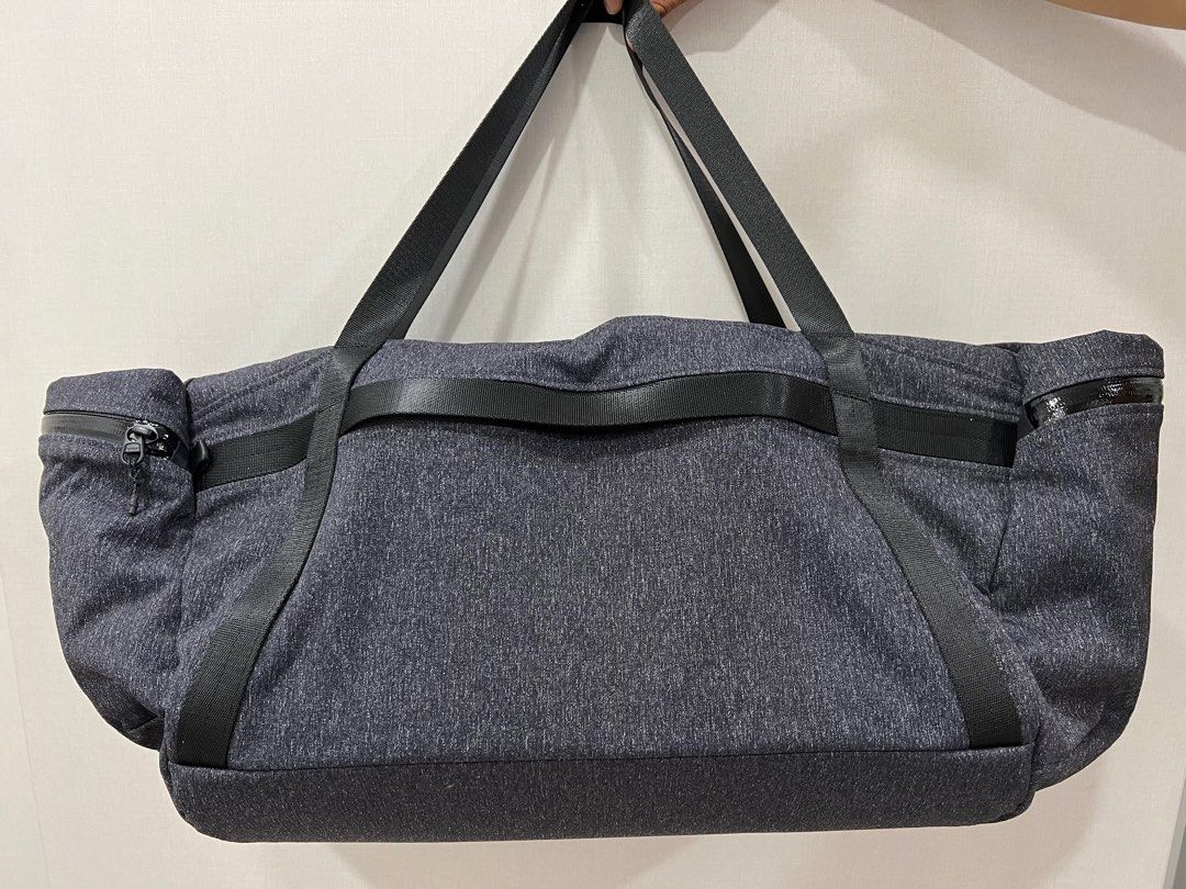 Lululemon Core Duffel 2.0, Men's Fashion, Bags, Backpacks on Carousell