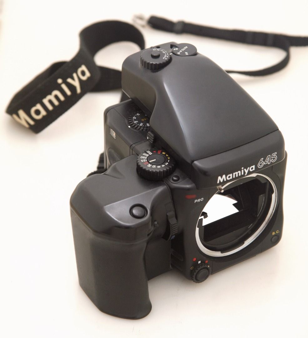MAMIYA 645 PRO BODY WITH FILM HOLDER, Photography, Cameras on Carousell
