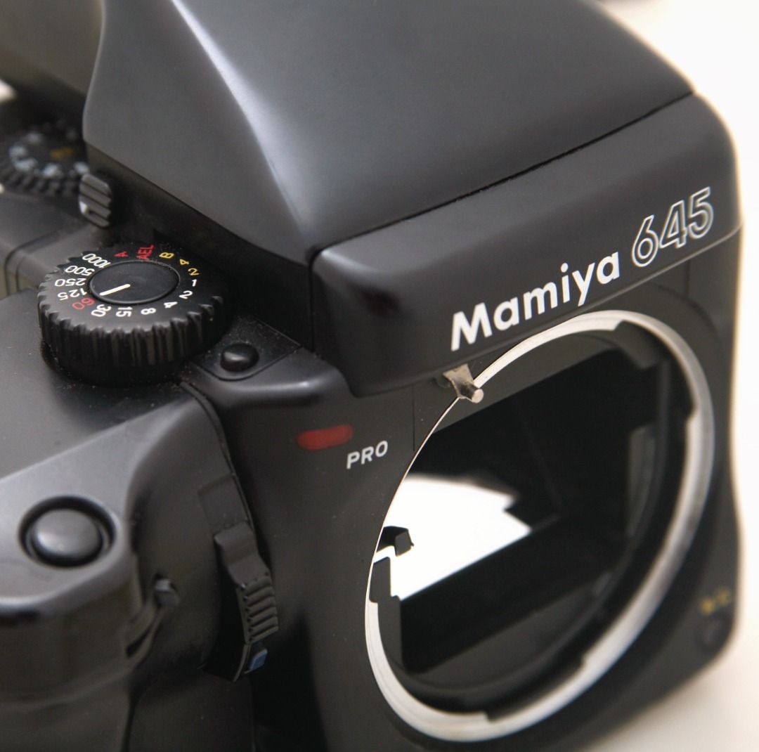 MAMIYA 645 PRO BODY WITH FILM HOLDER, Photography, Cameras on Carousell
