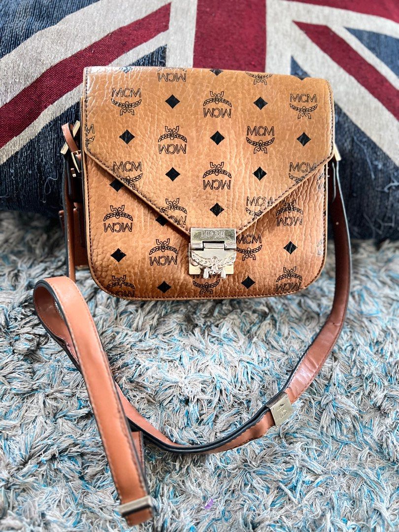 Mcm 2025 crossbody vintage