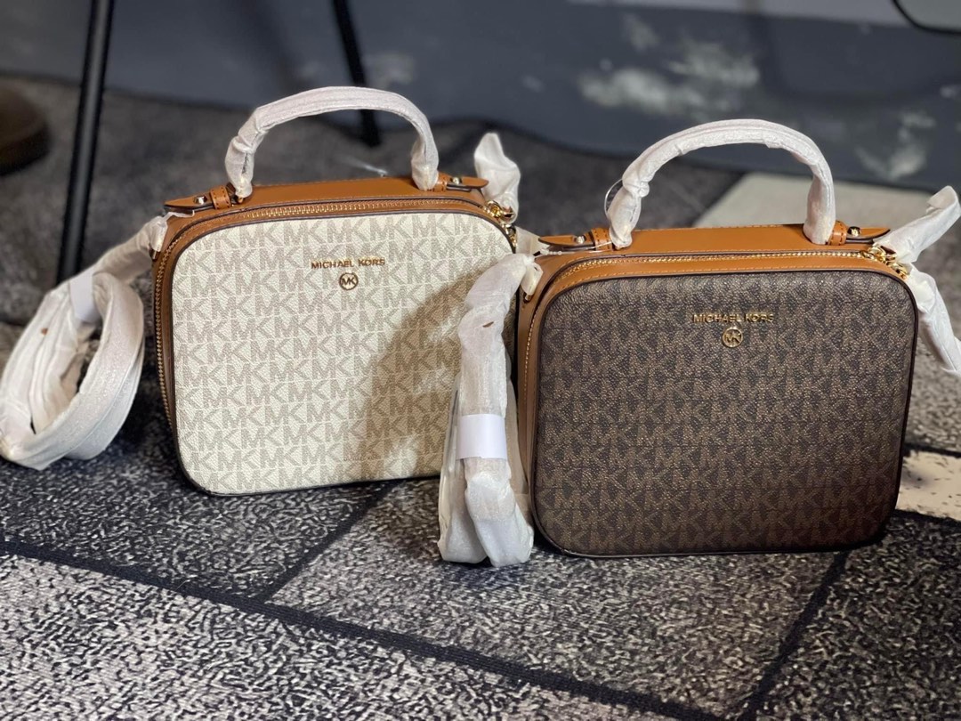 Mk vanity bag deals