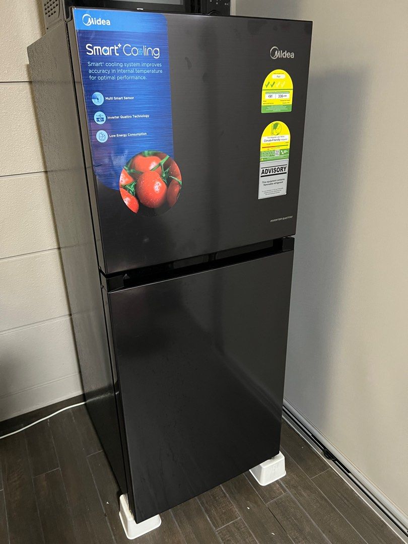MIDEA 204L 2 DOOR FRIDGE, TV & Home Appliances, Kitchen Appliances
