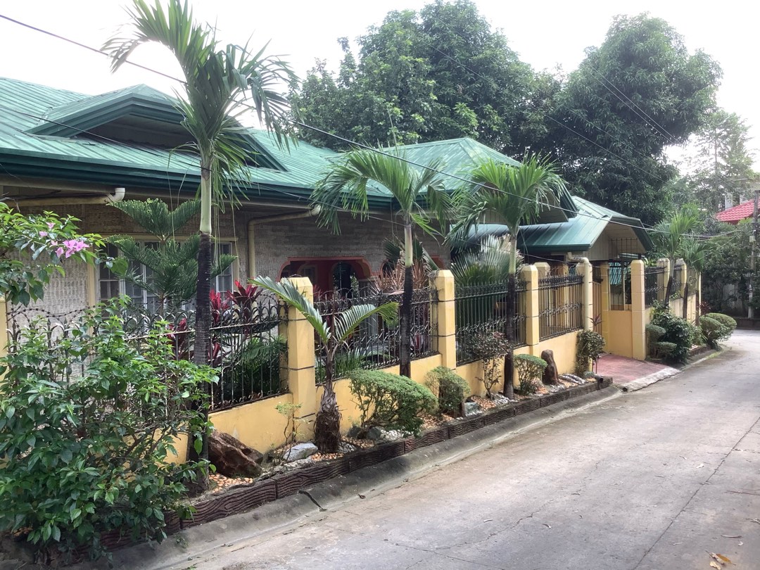 Reduced! (from 6 Mil.) In Tarlac City, Tarlac, PHILIPPINES 3 BR house