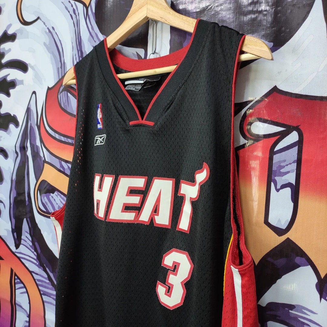 Size Kid 8. Vintage 90s Miami Heat Alonzo Mourning Champion NBA Jersey