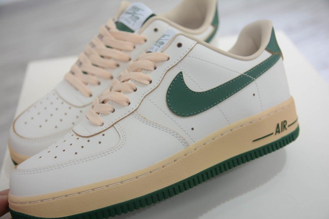 NEW Nike Women's Air Force 1 '07 LV8 Sail Gorge Green Size 8 Shoes  DZ4764-133,  in 2023