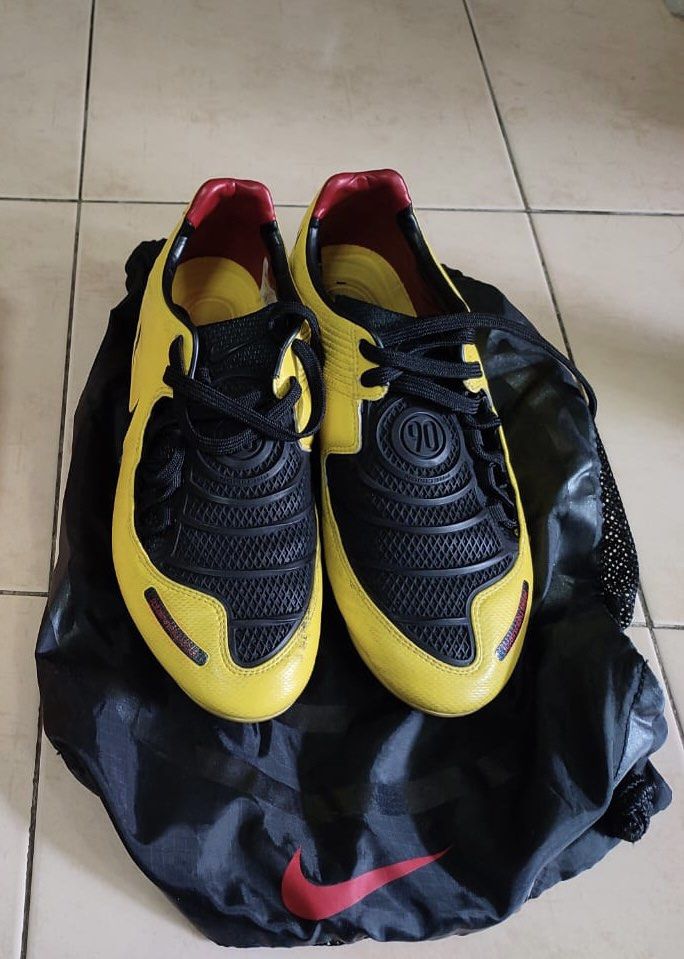 Nike total 90 limited edition discount