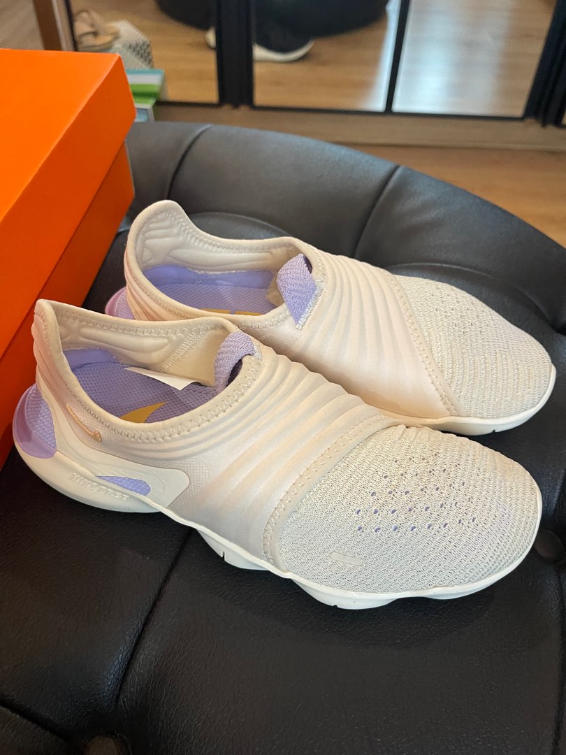 footaction womens nike