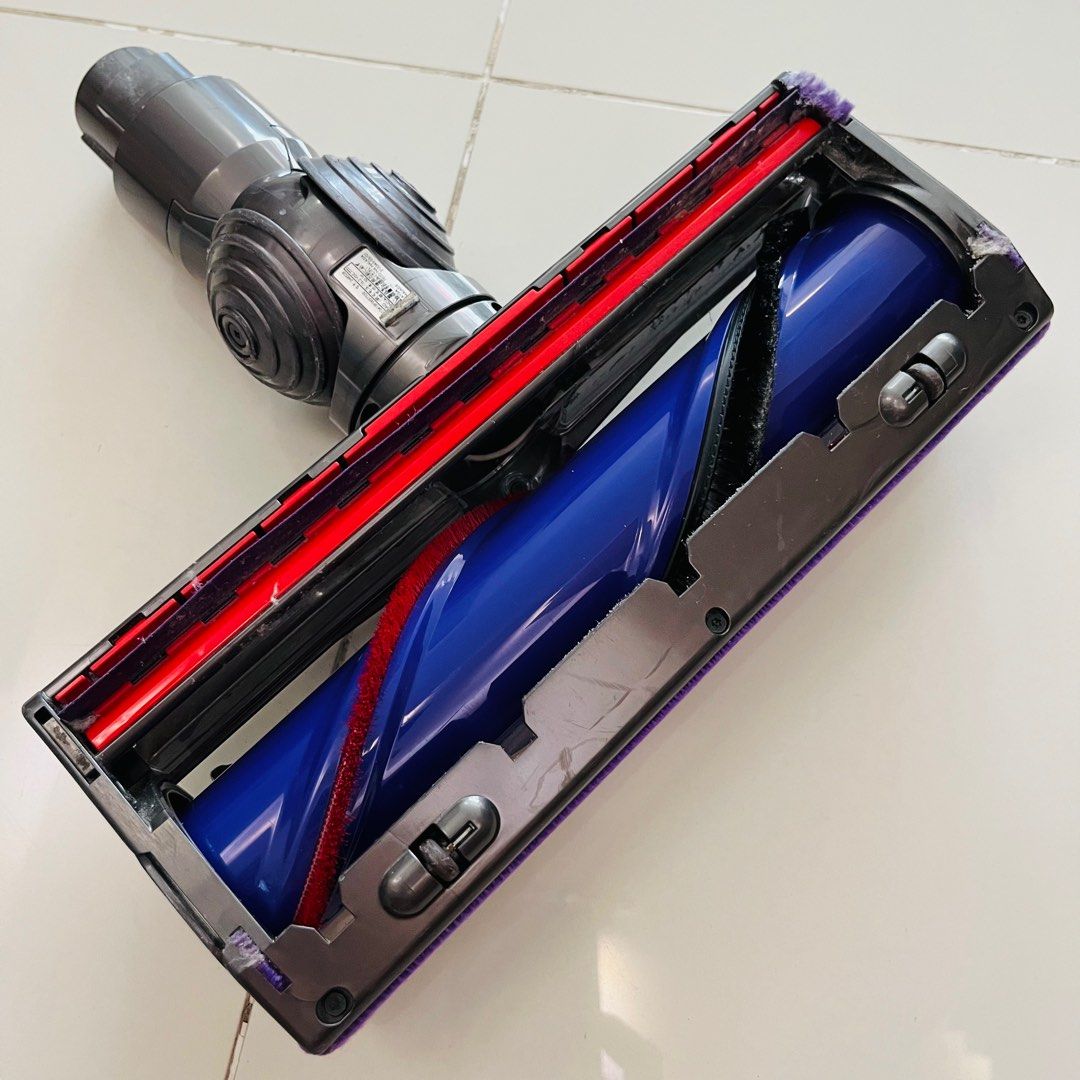 Original Dyson v10 carpet head only, TV & Home Appliances, Vacuum