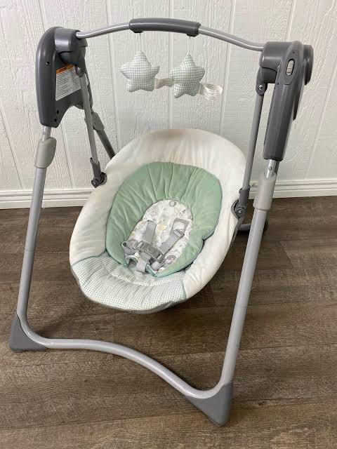 Graco swing top compact