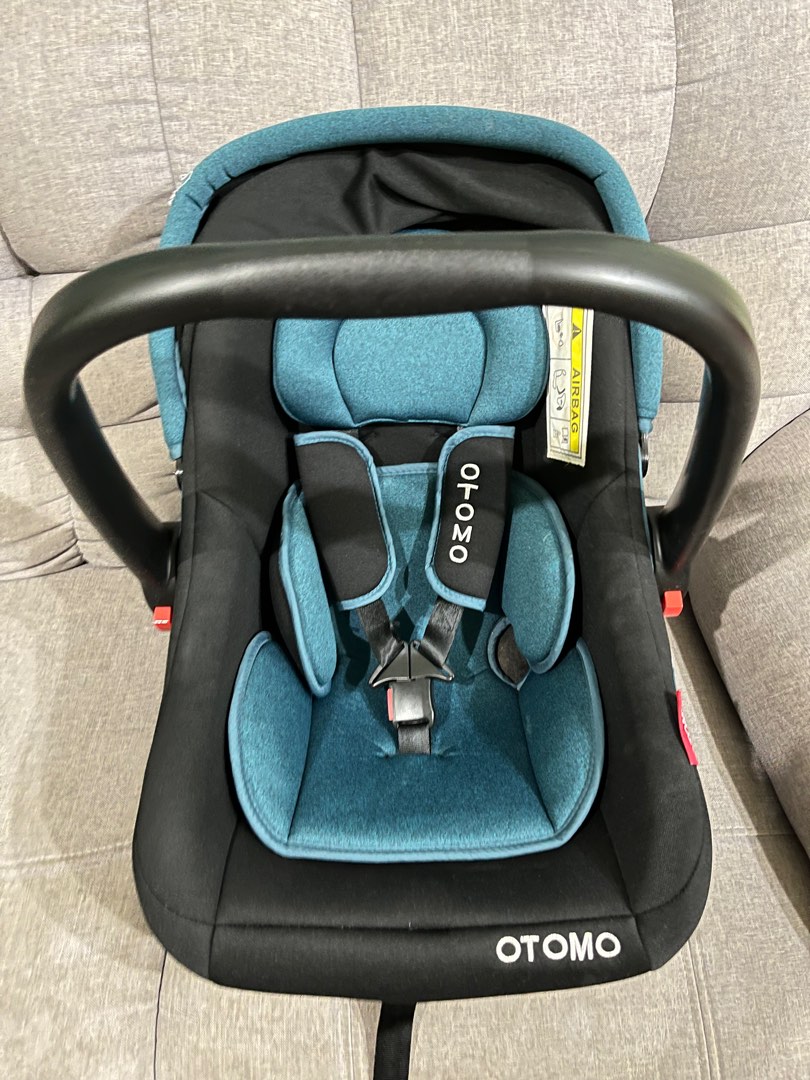 Otomo baby carrier top